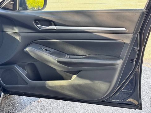 Used 2022 Nissan Altima 2.5 SV FWD image 27