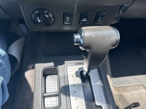 Used 2012 Nissan Xterra PRO-4X w/ Pro-4x Leather Pkg AWD/4WD image 45