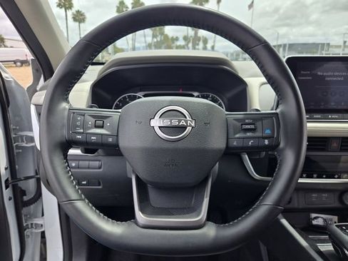 Used 2025 Nissan Rogue SV FWD image 20
