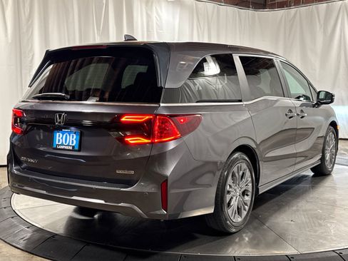 Used 2025 Honda Odyssey Touring image 10