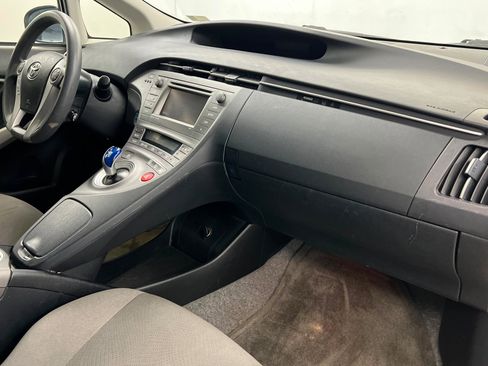 Used 2013 Toyota Prius Three w/ Solar Roof Pkg image 24
