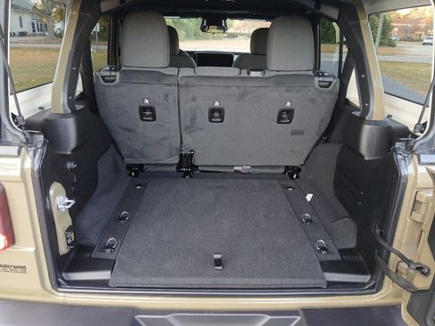 New 2026 Jeep Wrangler Unlimited Sport image 27