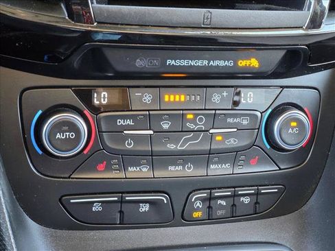 Used 2020 Ford Transit Connect Titanium FWD image 19