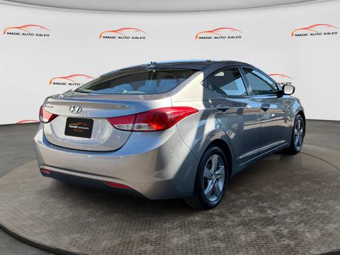 Used 2012 Hyundai Elantra GLS w/ Preferred Pkg 3 FWD image 10