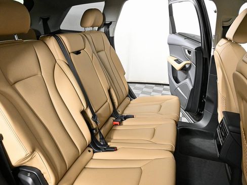 New 2025 Audi Q7 3.0T Premium Plus image 23