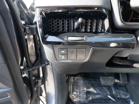 Used 2023 Honda CR-V EX-L image 11