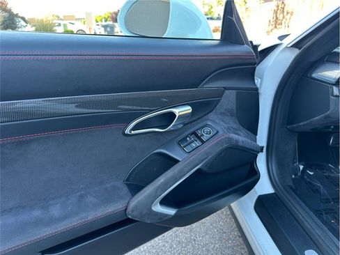 Used 2014 Porsche 911 GT3 w/ Carbon Interior Package RWD image 21