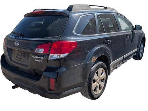 Used 2010 Subaru Outback 3.6R Limited AWD/4WD image 5