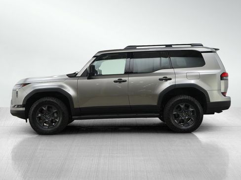 Used 2024 Lexus GX 550 image 2