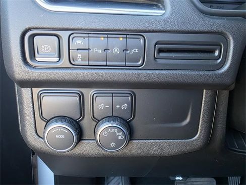 Used 2022 Chevrolet Tahoe Premier image 27