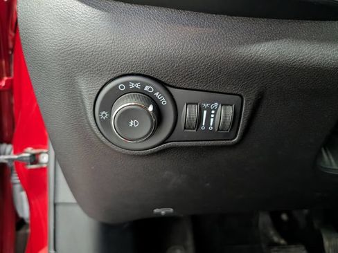 Used 2025 Jeep Compass Limited AWD/4WD image 18