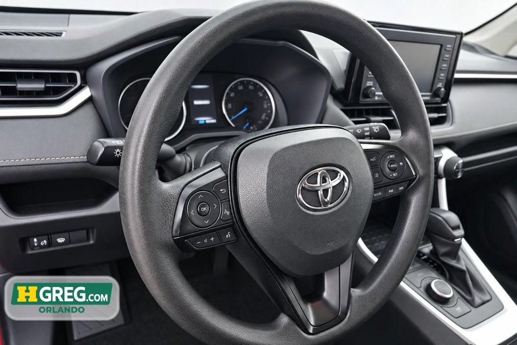 Used 2021 Toyota RAV4 LE w/ Carpet Mat Package (TMS) AWD/4WD image 13