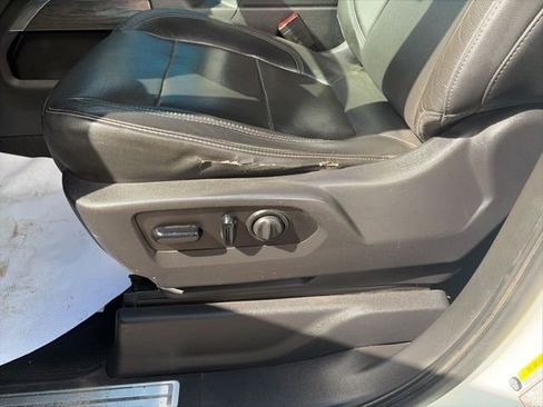 Used 2019 Chevrolet Silverado 1500 LTZ w/ LTZ Premium Package image 9