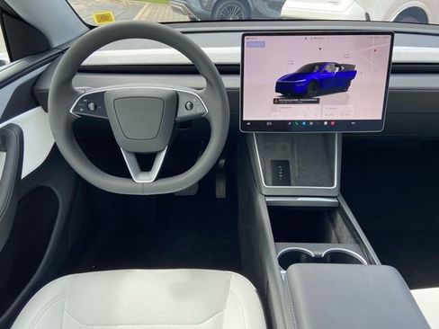 Used 2026 Tesla Model Y 2WD image 12