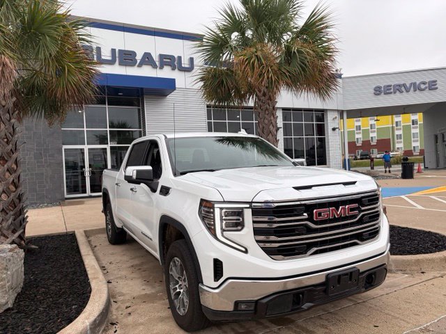 Used 2025 GMC Sierra 1500 SLT AWD/4WD image 1