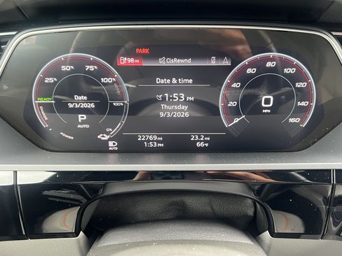Used 2022 Audi e-tron Chronos AWD/4WD image 29