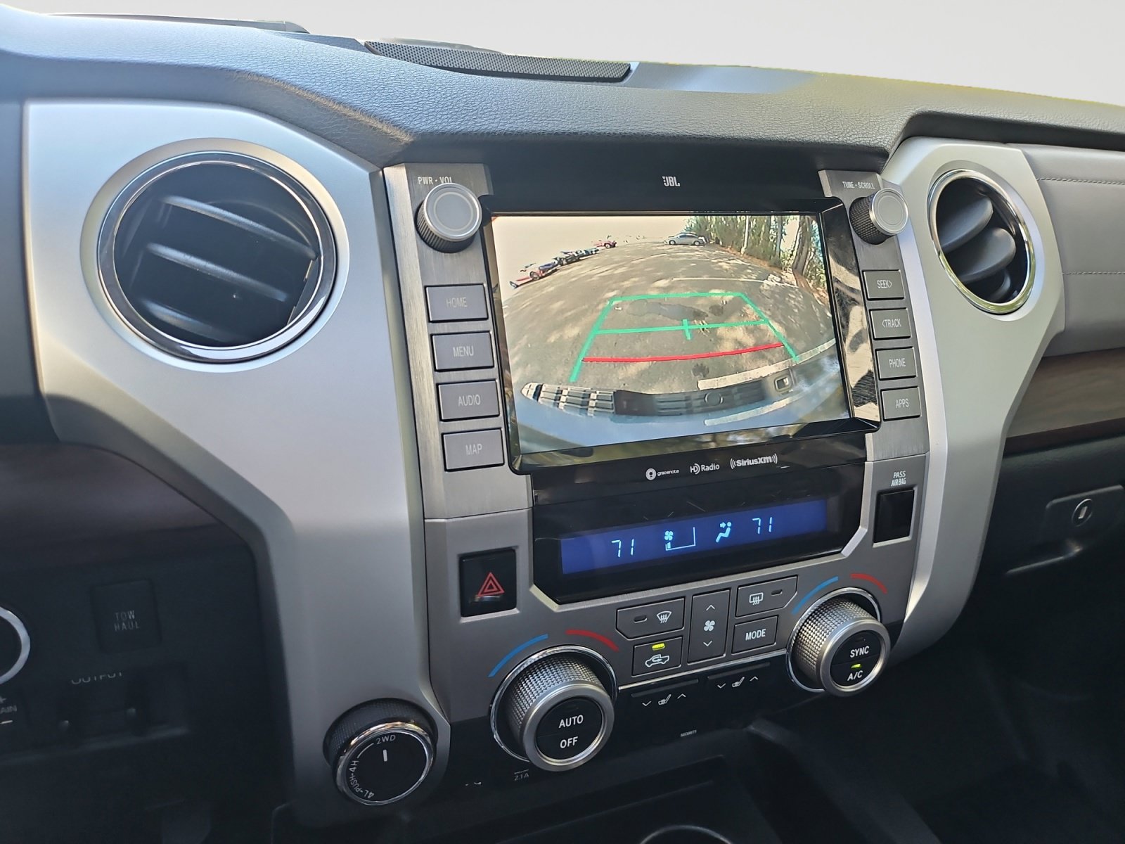 Used 2020 Toyota Tundra Limited w/ Limited Premium Package AWD/4WD image 28