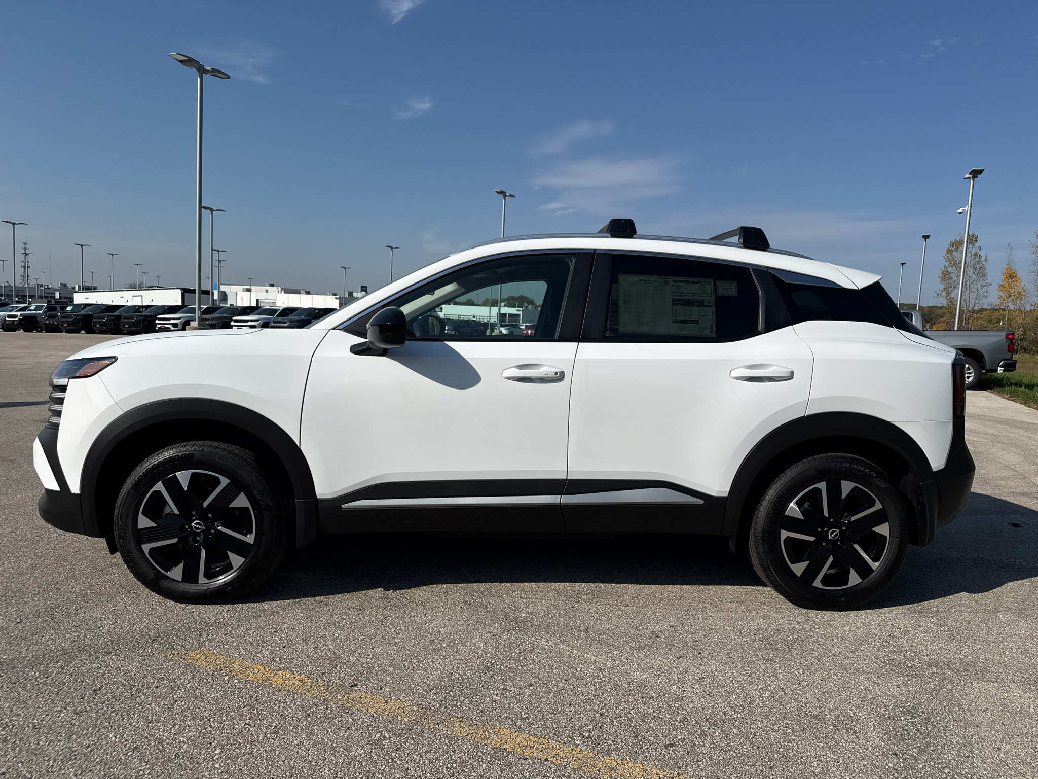New 2027 Nissan Kicks SV AWD/4WD image 19