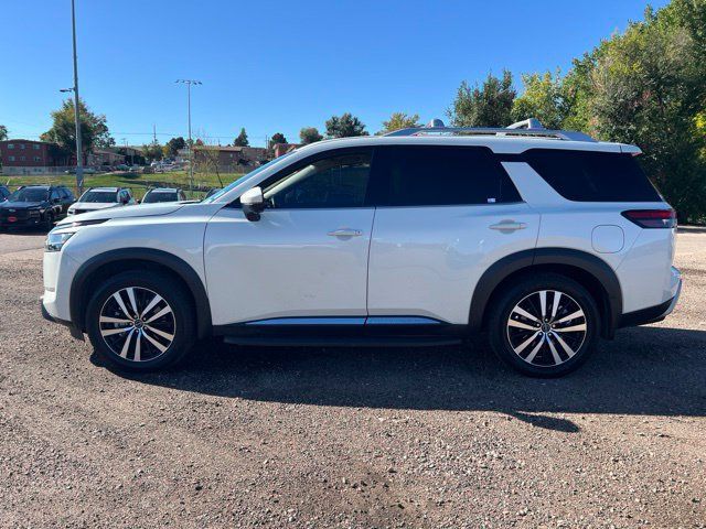 Used 2023 Nissan Pathfinder Platinum AWD/4WD image 2