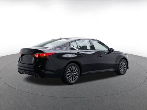 Used 2026 Nissan Altima 2.5 SV FWD image 7