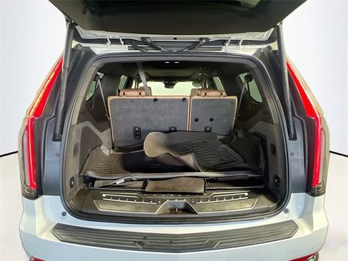 Used 2021 Cadillac Escalade ESV Sport w/ LPO, ONYX Package image 28