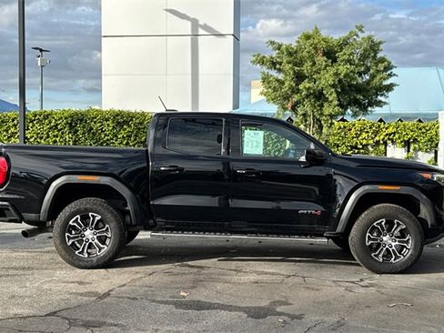 Used 2023 GMC Canyon AT4 image 3