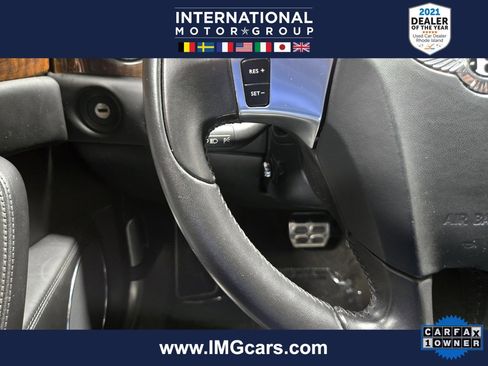 Used 2018 Bentley Flying Spur V8 image 16