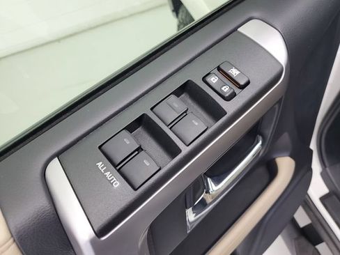 Used 2023 Toyota 4Runner SR5 Premium w/ Moonroof Package RWD image 21