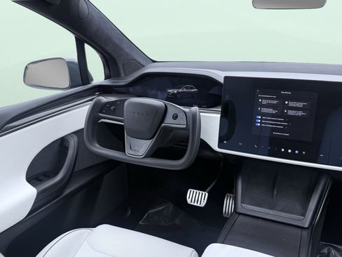 Used 2022 Tesla Model X Plaid AWD/4WD image 65