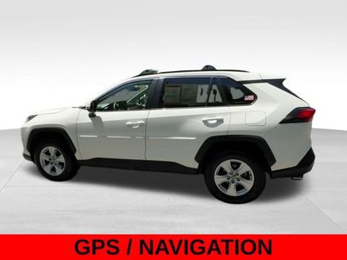 Used 2021 Toyota RAV4 XLE AWD/4WD image 5