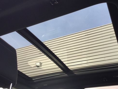 Used 2021 RAM 1500 Limited image 12