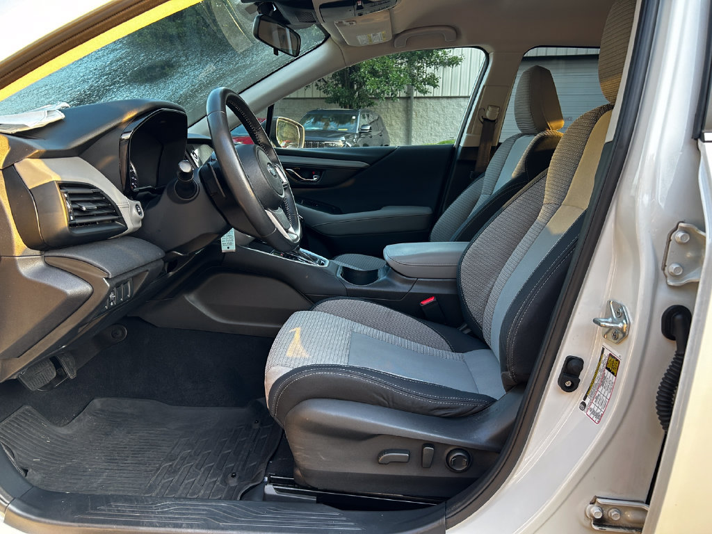 Used 2024 Subaru Outback Premium AWD/4WD image 21