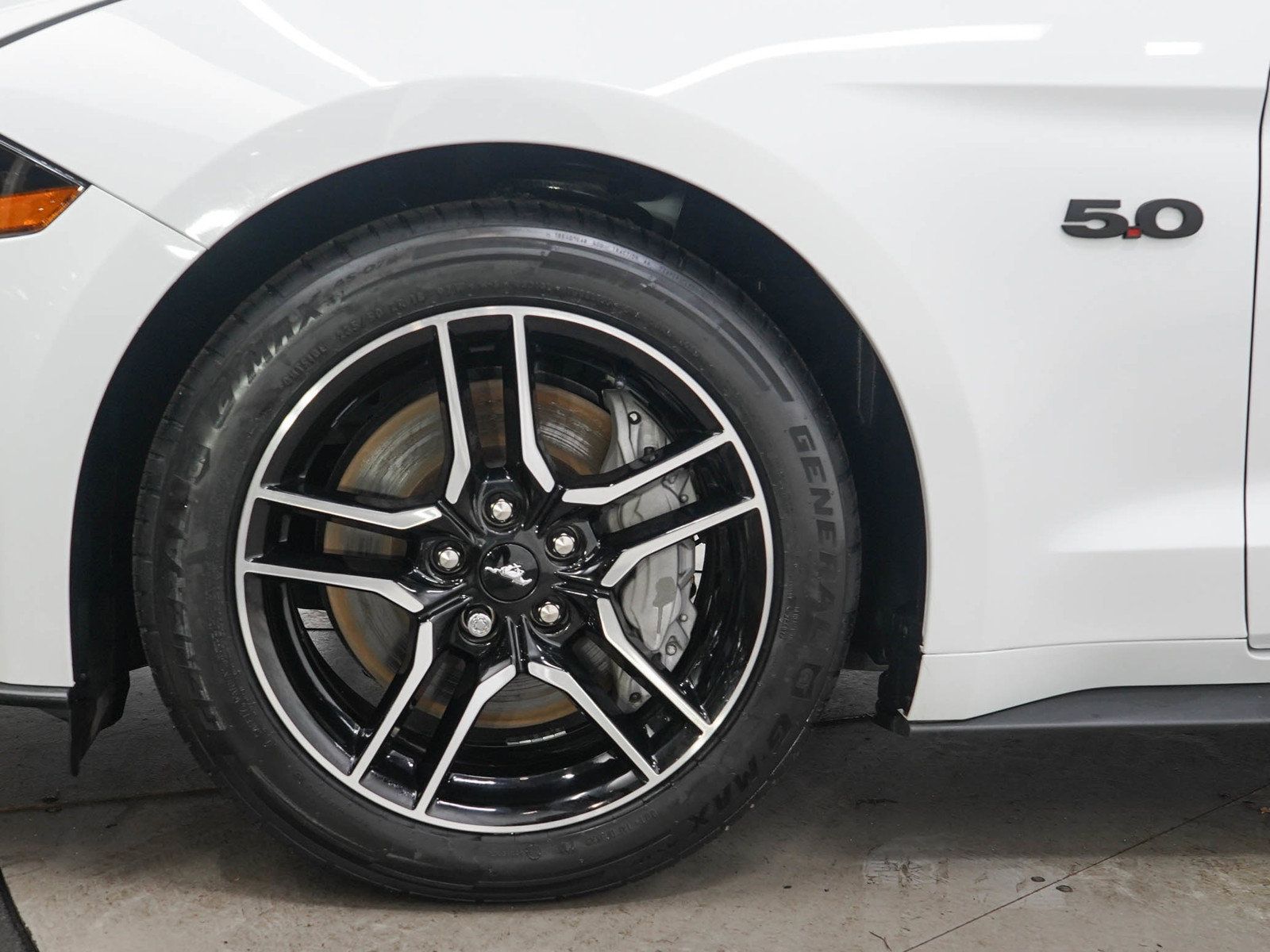 Used 2022 Ford Mustang GT RWD image 24