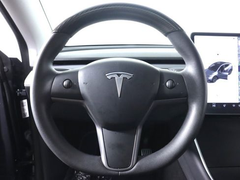Used 2020 Tesla Model Y Long Range image 10