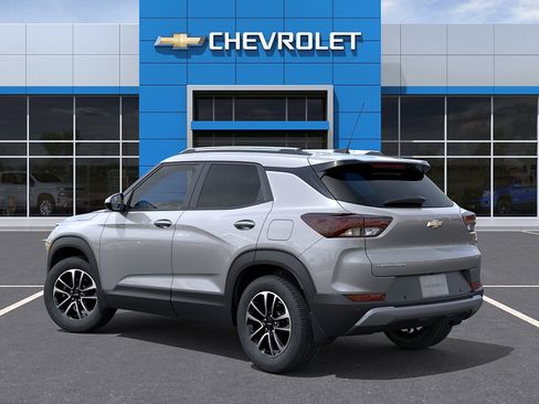 New 2026 Chevrolet TrailBlazer LT w/ Convenience Package FWD image 3