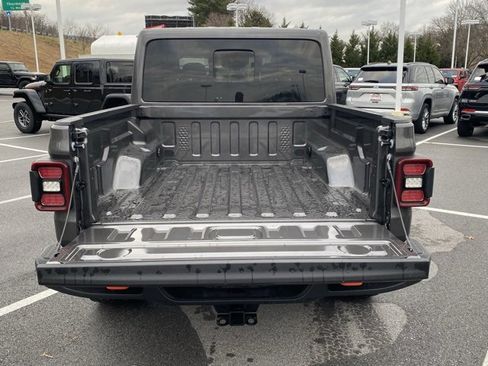 New 2026 Jeep Gladiator Mojave image 7