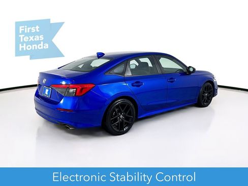 Used 2023 Honda Civic Sport image 8