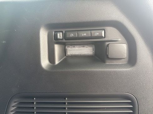 Used 2025 Ford Explorer ST AWD/4WD image 13