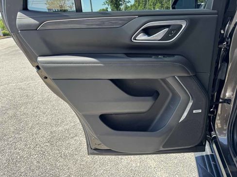 Used 2021 GMC Yukon SLT w/ Rear Media and Nav Package RWD image 31