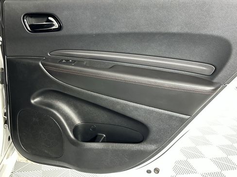 Used 2023 Dodge Durango GT RWD image 32