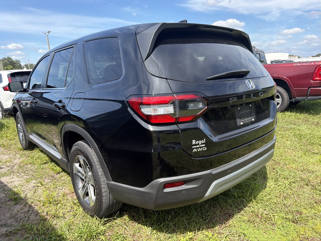 Used 2024 Honda Pilot EX-L image 9