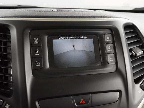 Used 2015 Jeep Cherokee Latitude image 21