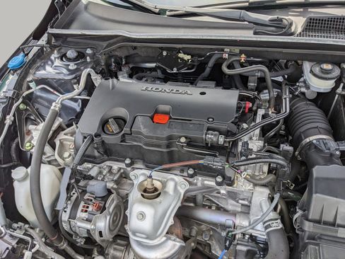 Used 2023 Honda Civic Sport image 10