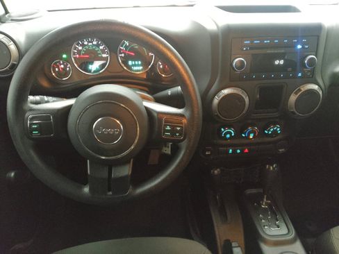 Used 2016 Jeep Wrangler Unlimited Sport AWD/4WD image 22