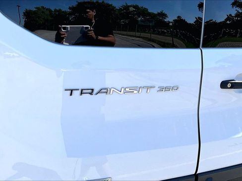 Certified 2024 Ford Transit 350 XLT RWD image 8