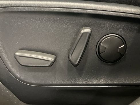 Used 2024 Ford Escape Active image 11