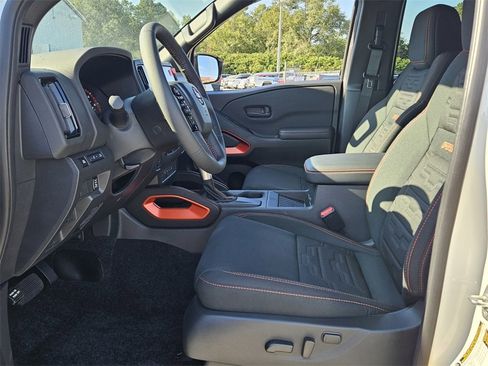 New 2026 Nissan Frontier Pro-X w/ Pro-X Convenience Package image 3