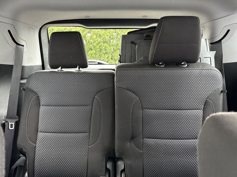 Certified 2023 GMC Acadia SLE w/ Driver Convenience Package image 29