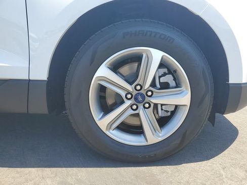 Used 2021 Ford Edge SEL w/ Convenience Package FWD image 6