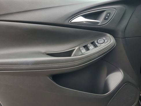 Used 2025 Buick Encore GX Preferred image 17